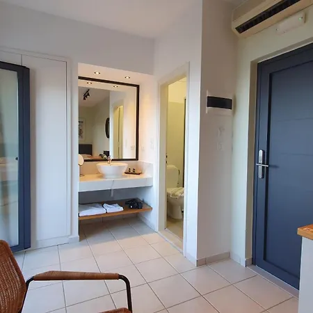 Minois Boutique (adults Only) 3*